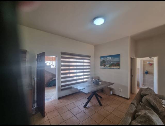 2 BEDROOM APARTMENT FOR SALE IN RYNFIELD